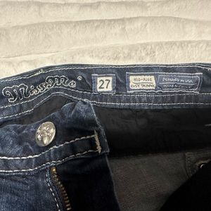Size 27 Mid Rise Easy Skinny Miss Me Jeans